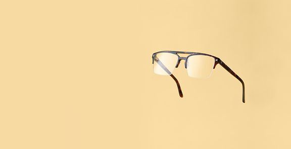 brown top page banner image - Shop by Frame